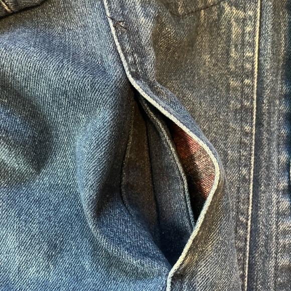 Vintage Blue Denim Jacket with Plaid Lining - Picture 12 of 13